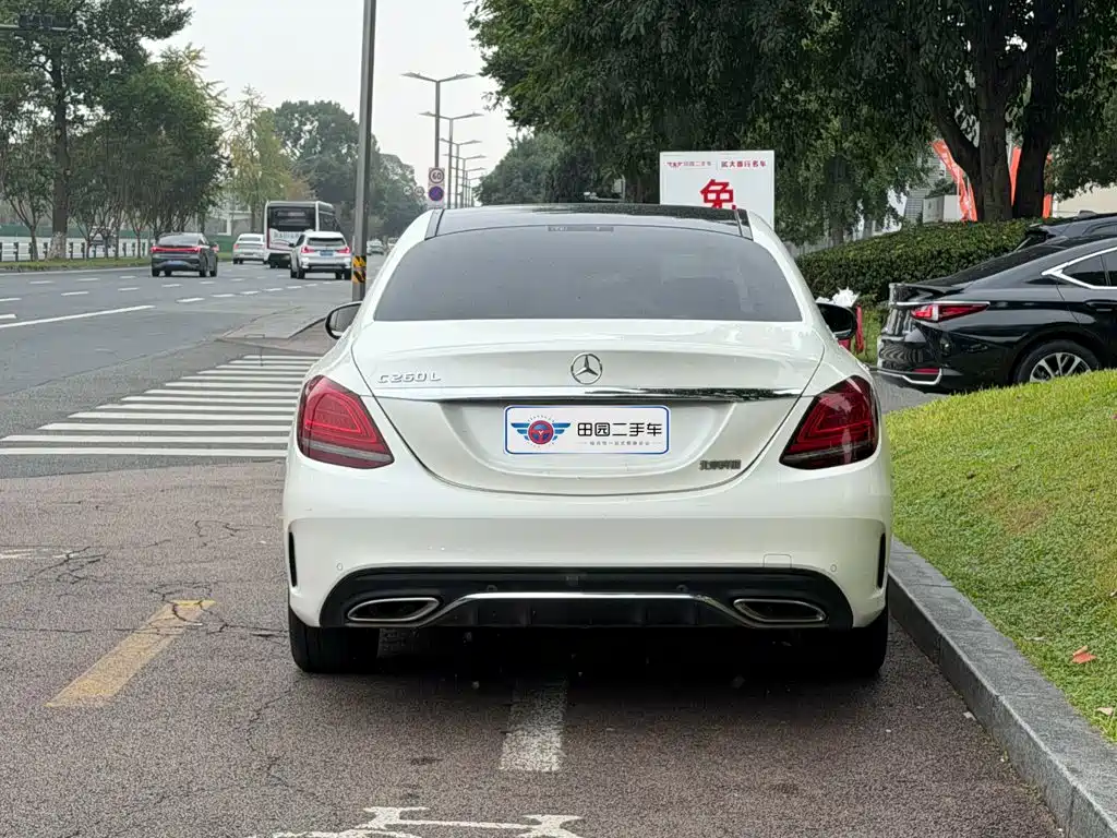 Mercedes-Benz C-Class — миниатюра 5
