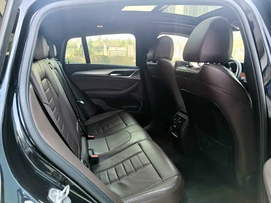 BMW X4 — миниатюра 10