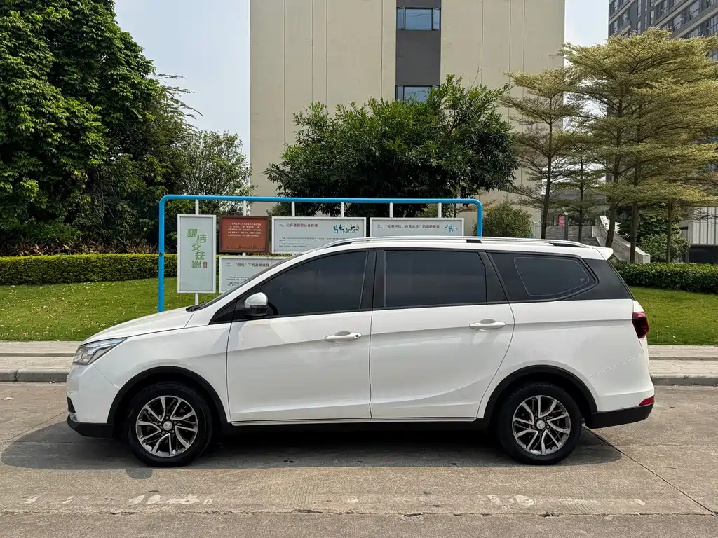 Baojun 730 — миниатюра 8