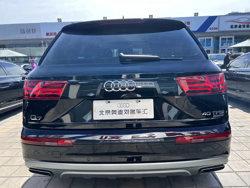 Audi Q7 — миниатюра 4