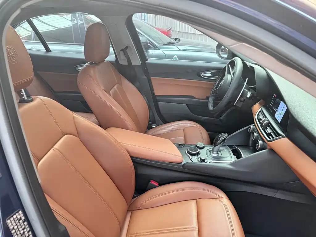Alfa Romeo Giulia — миниатюра 5
