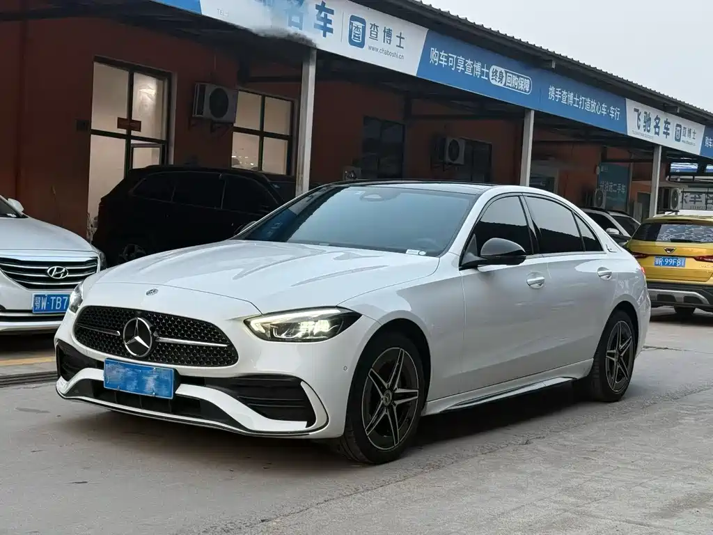 Mercedes-Benz C-Class 2024
