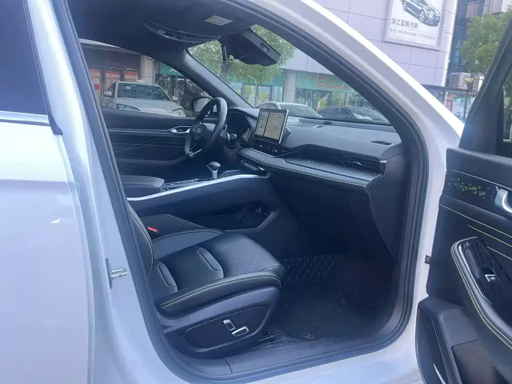 Geely Xingrui — миниатюра 5