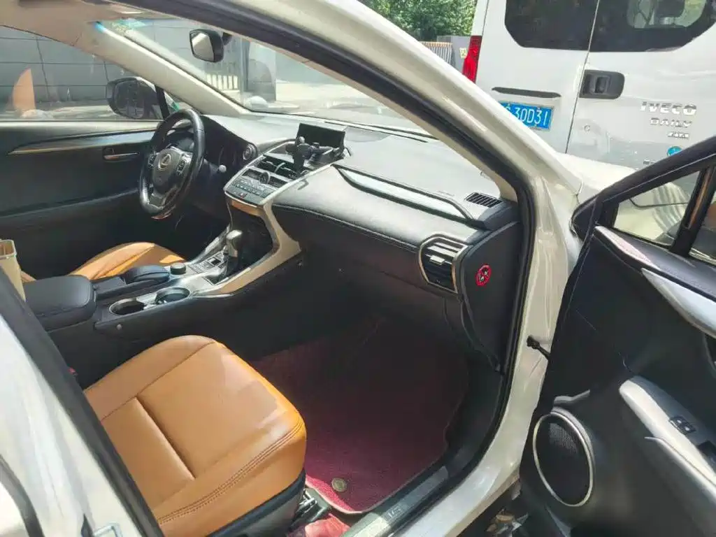 Lexus NX — миниатюра 7