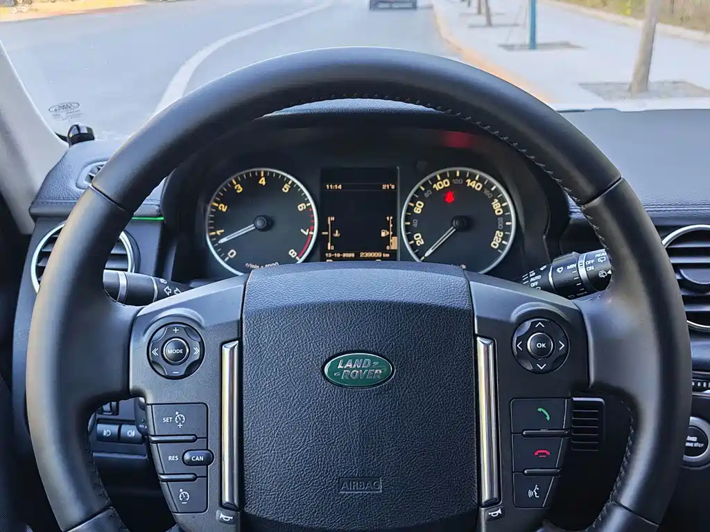 Land Rover Discovery — миниатюра 11