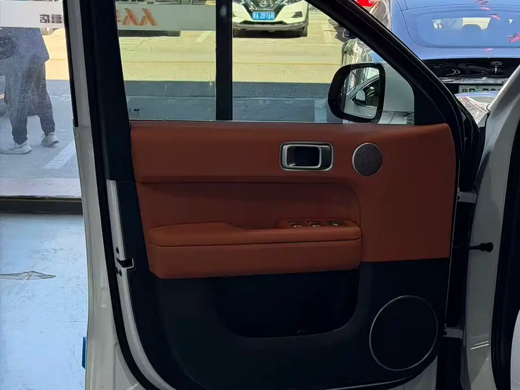 Li Auto Li L6 — миниатюра 5