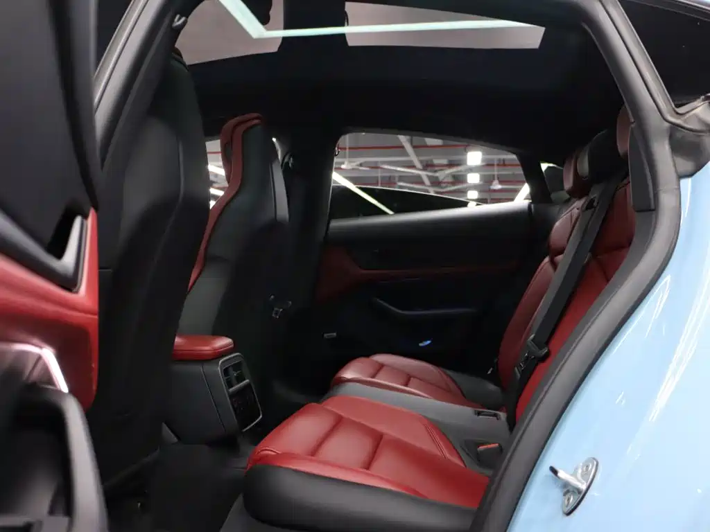 Porsche Taycan — миниатюра 23