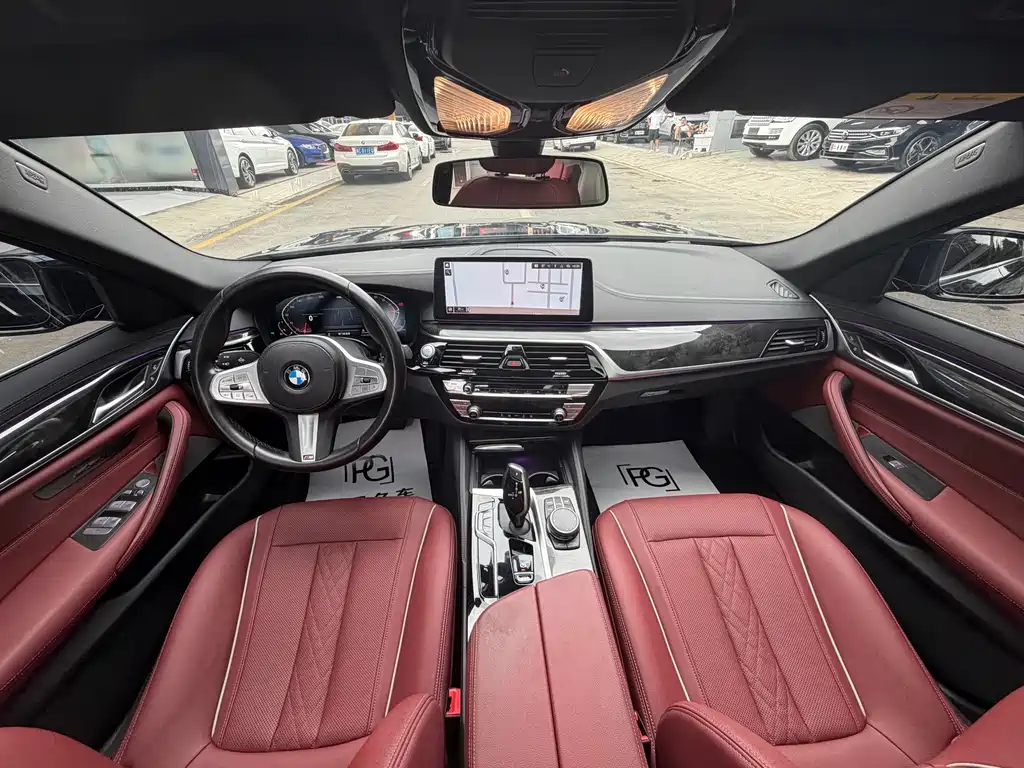 BMW 5 Series — миниатюра 5