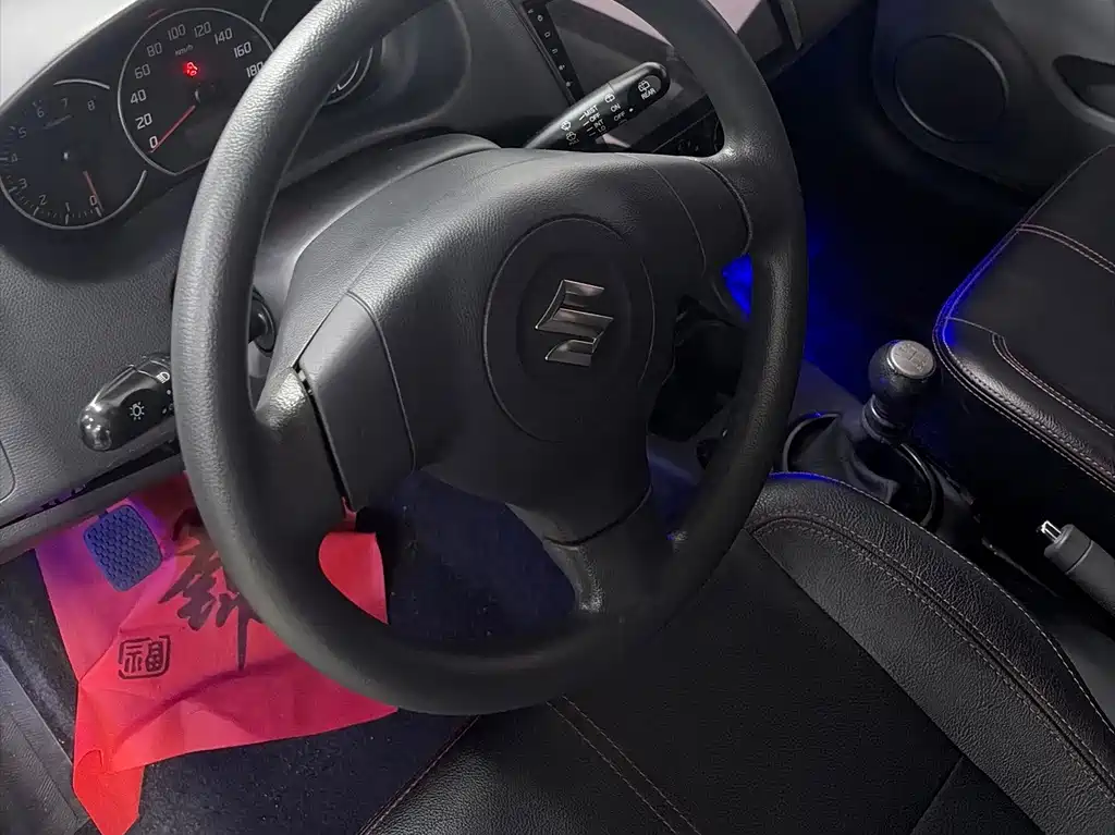 Suzuki Swift — миниатюра 14