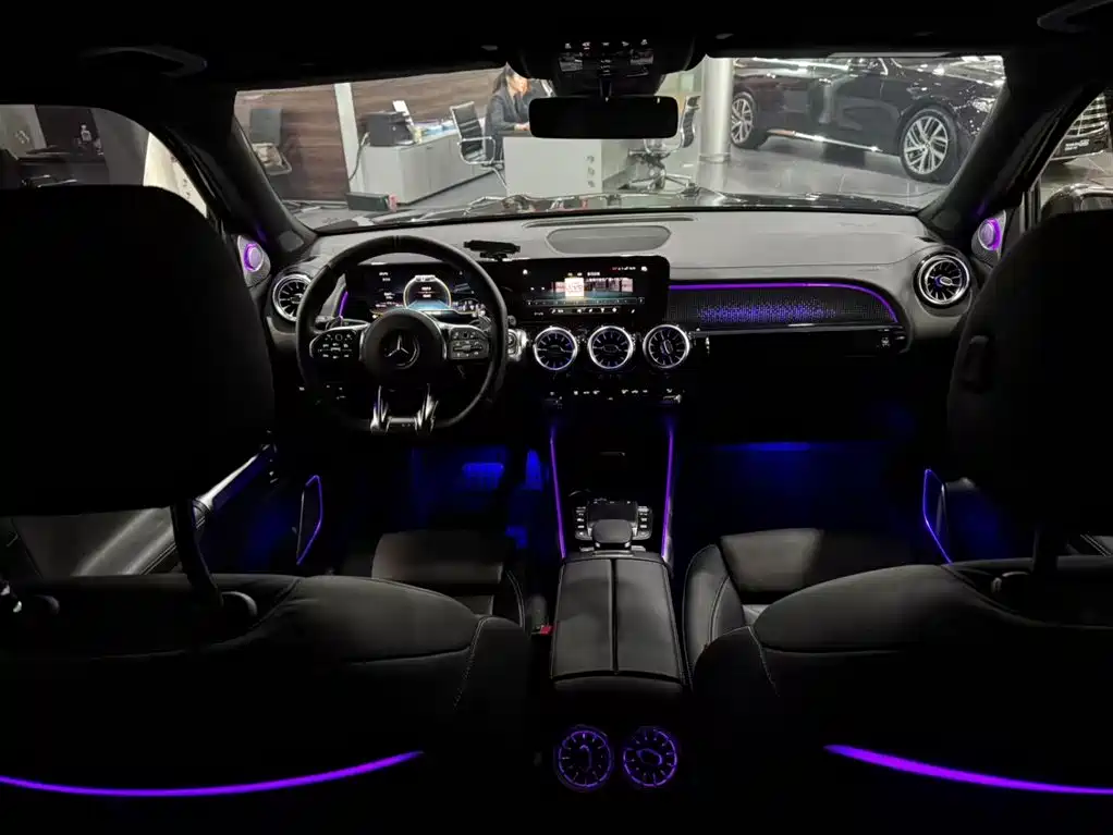 Mercedes-Benz GLB AMG — миниатюра 17