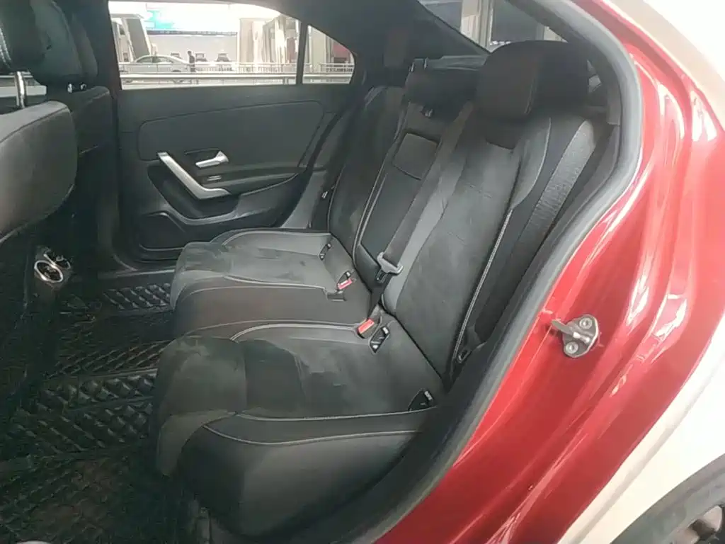 Mercedes-Benz A-Class — миниатюра 17