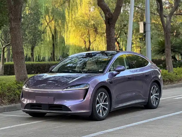 HONGMENG ZHIXING WISDOM WORLD R7 2024