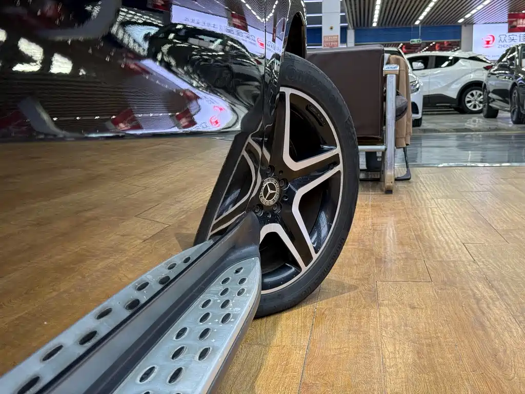 Mercedes-Benz GLE (Import) — миниатюра 28