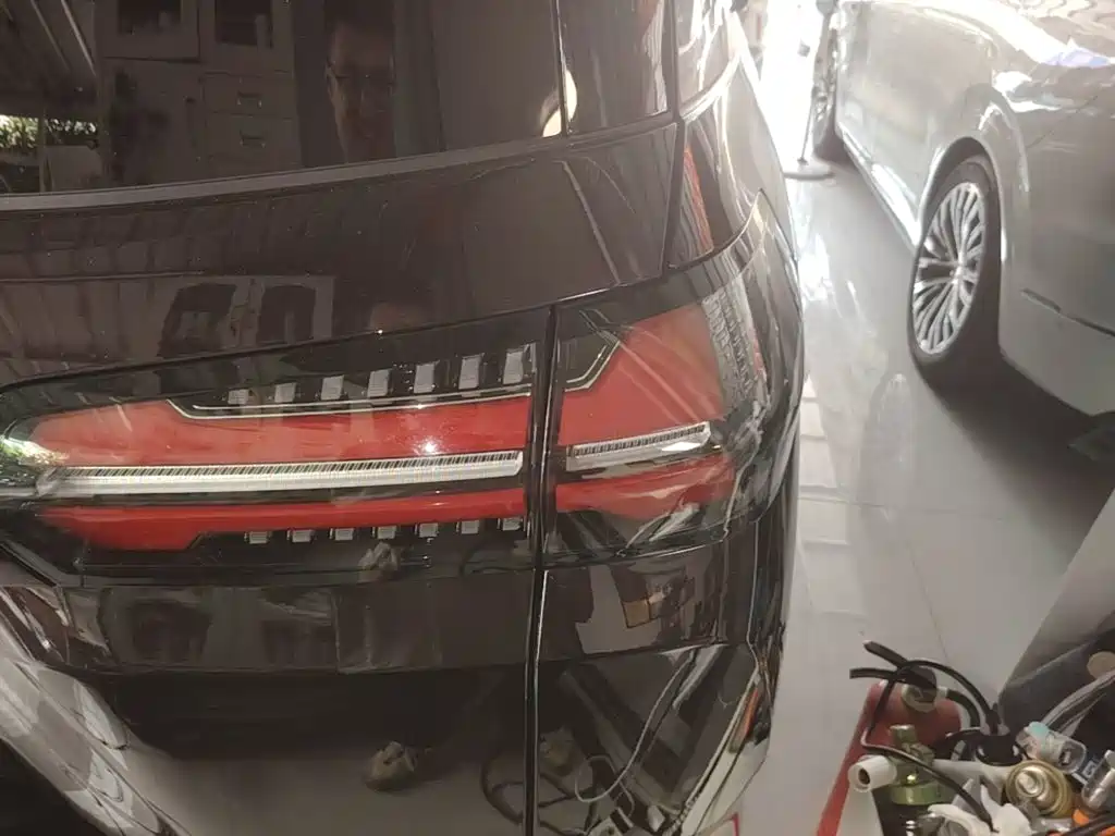 Wuling Xingguang 730 New Energy — миниатюра 8