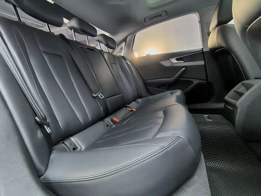 Audi A4L — миниатюра 20