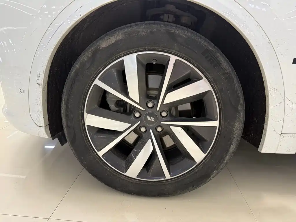 Li Auto Li L7 — миниатюра 13