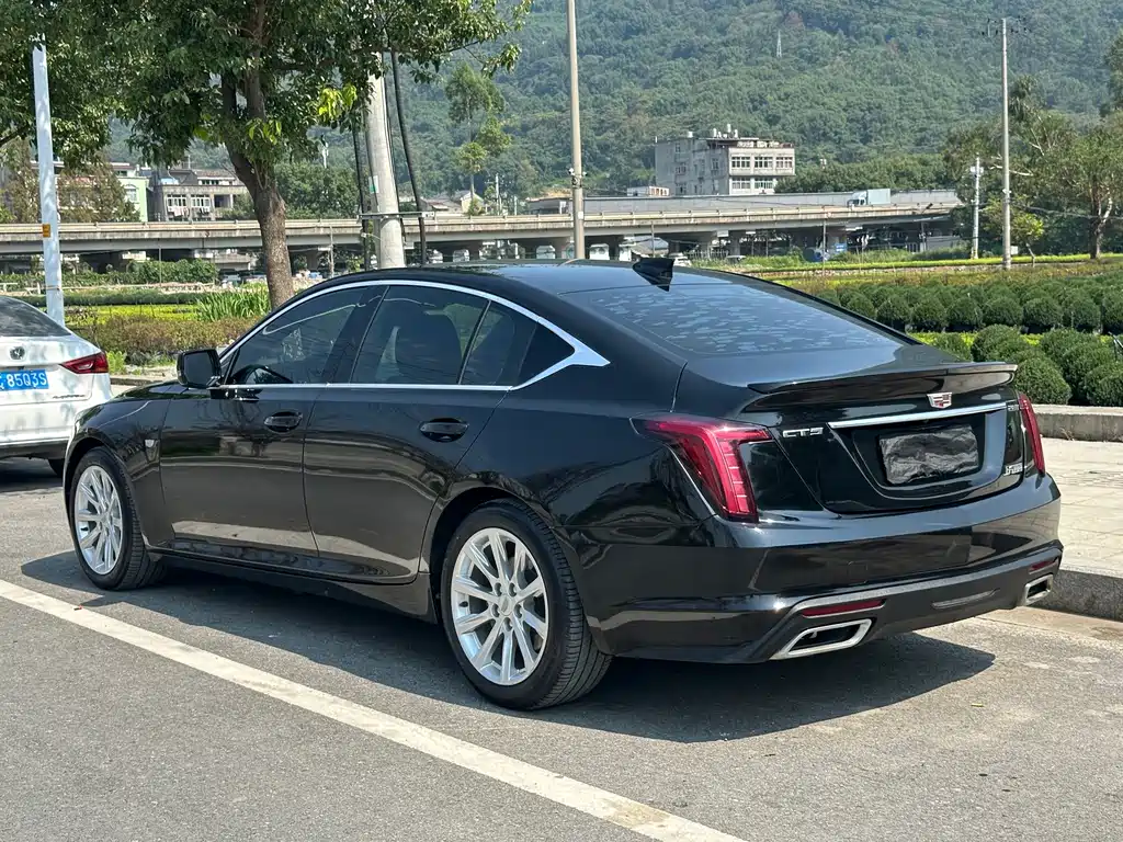 Cadillac CT5 — миниатюра 4