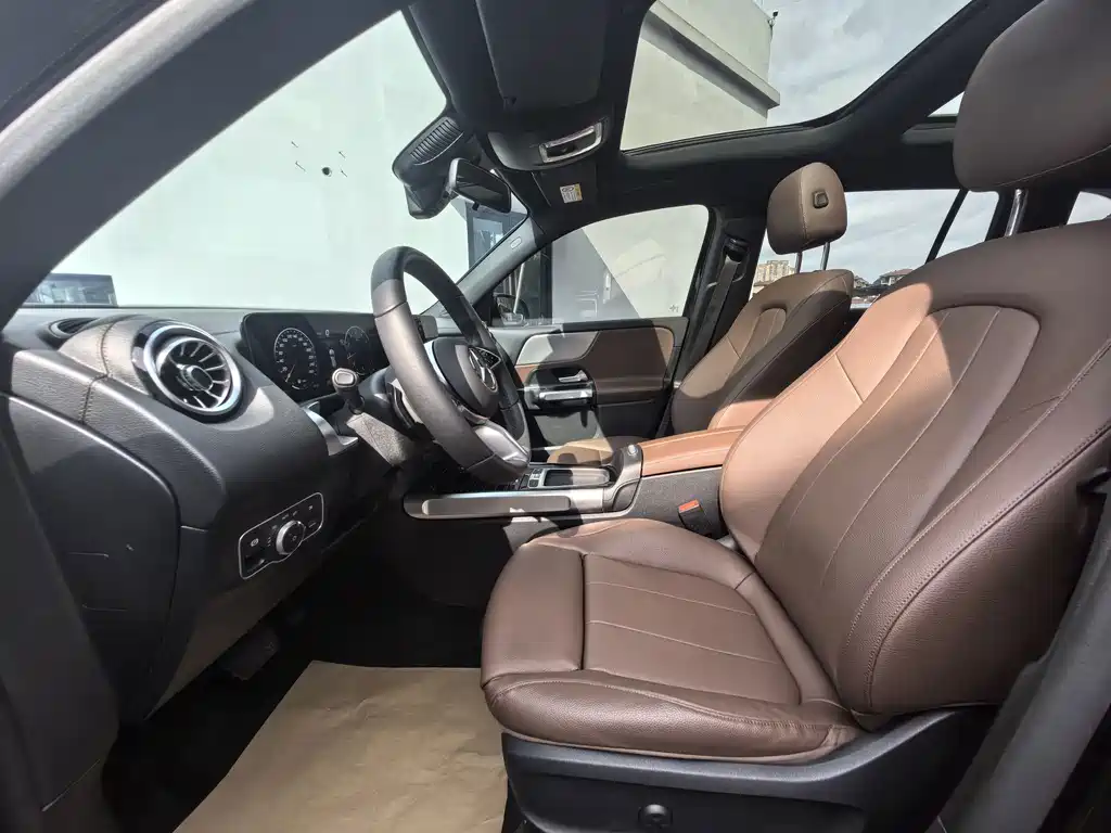 Mercedes-Benz GLB — миниатюра 4