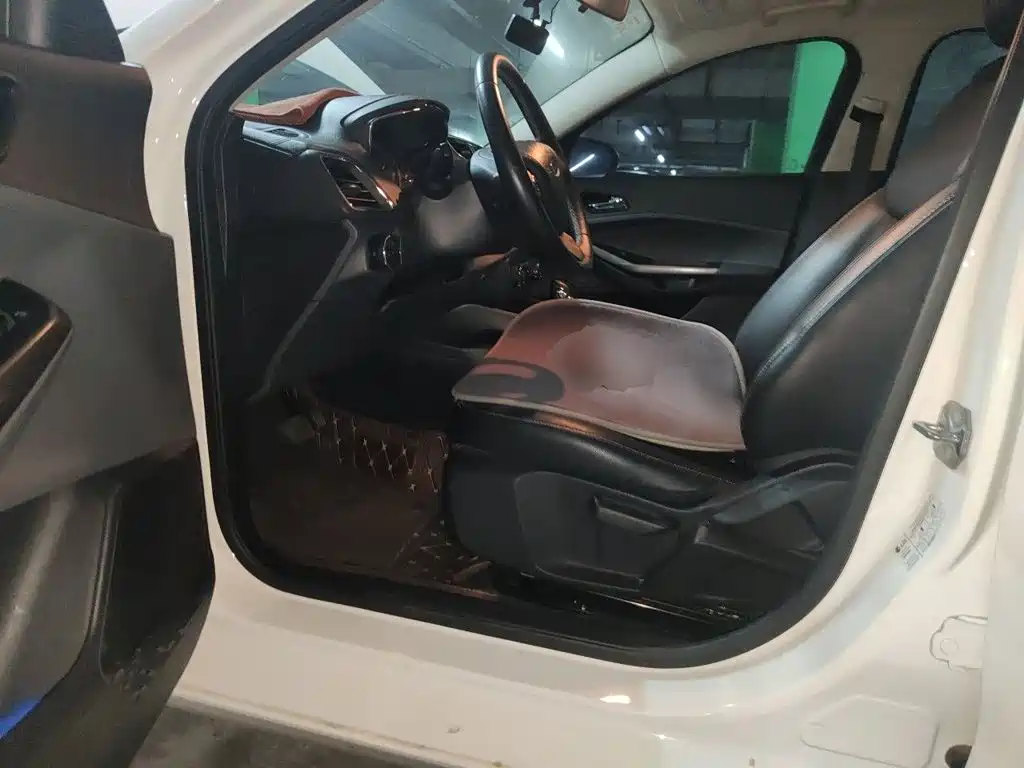 Ford Escort — миниатюра 14
