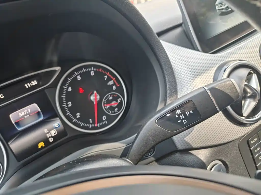 Mercedes-Benz B-Class — миниатюра 7