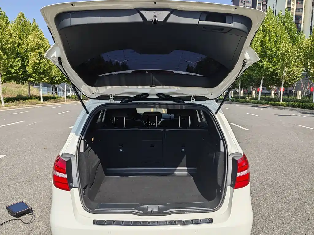 Mercedes-Benz B-Class — миниатюра 21