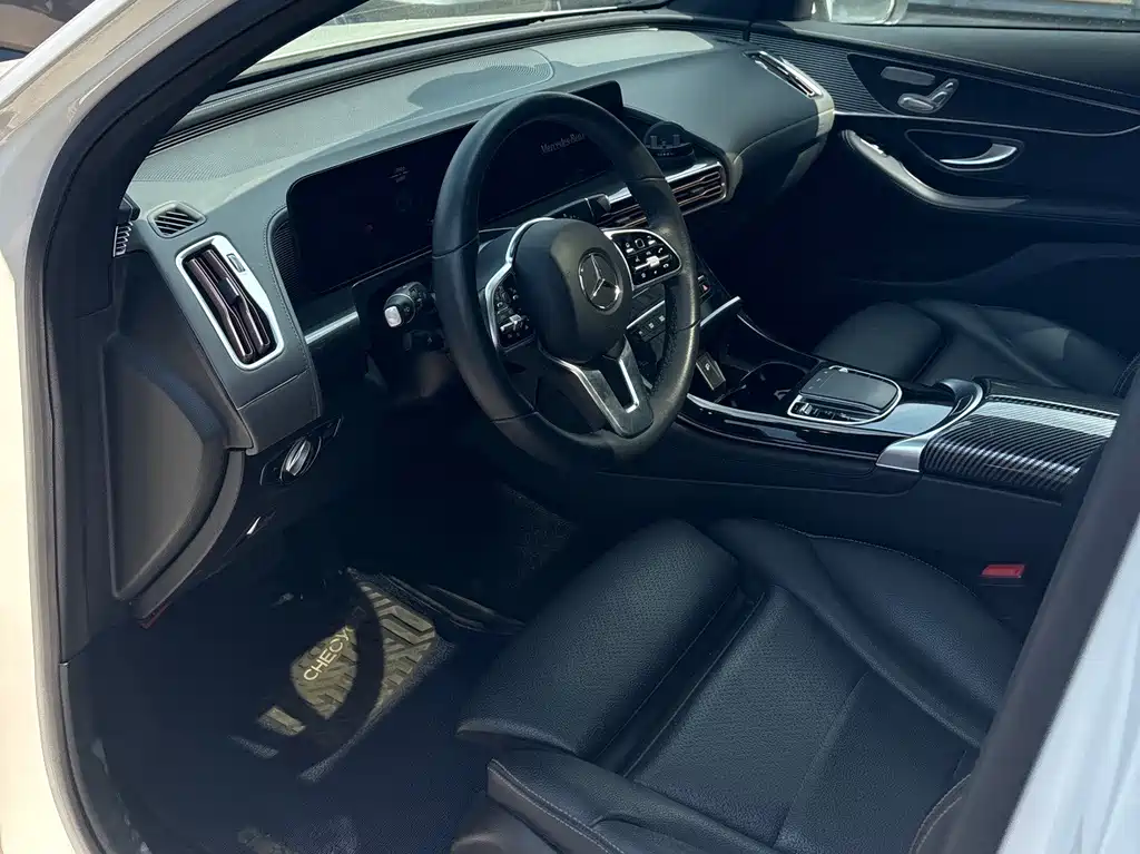 Mercedes-Benz EQC — миниатюра 7