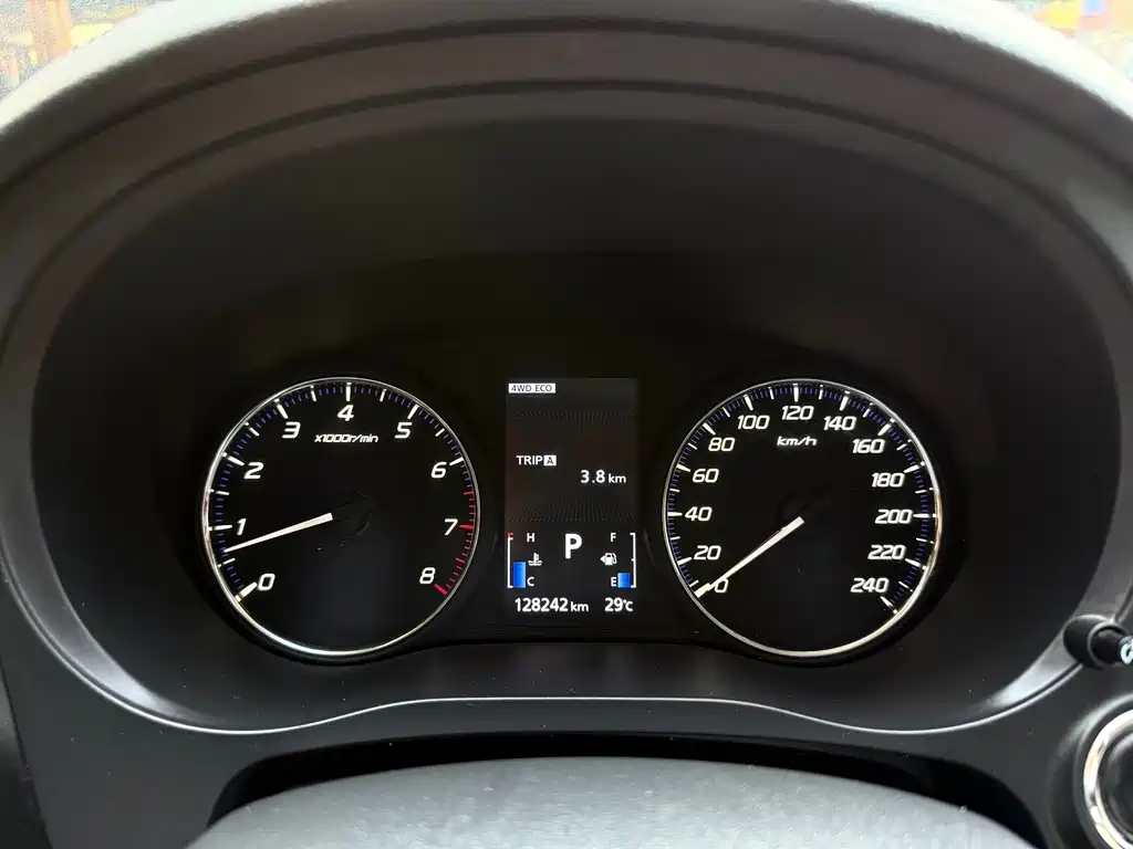 Mitsubishi Outlander — миниатюра 18