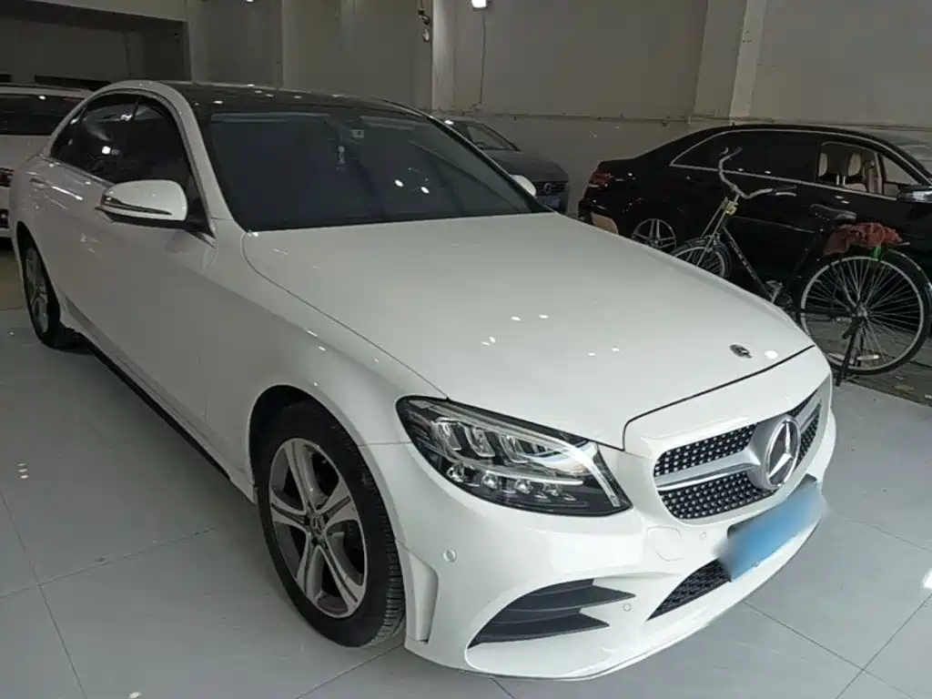 Mercedes-Benz C-Class — миниатюра 4