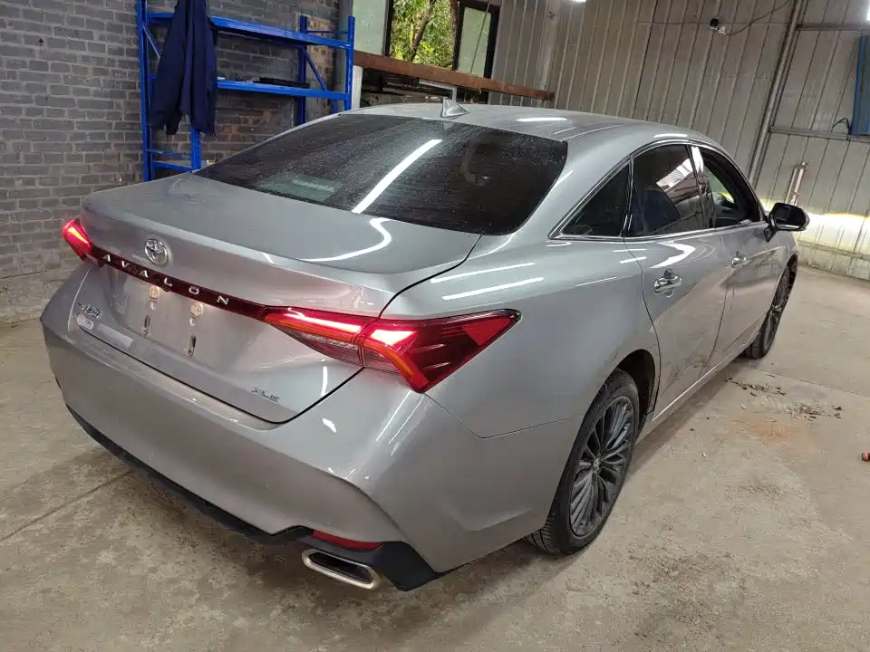 Toyota Avalon — миниатюра 6