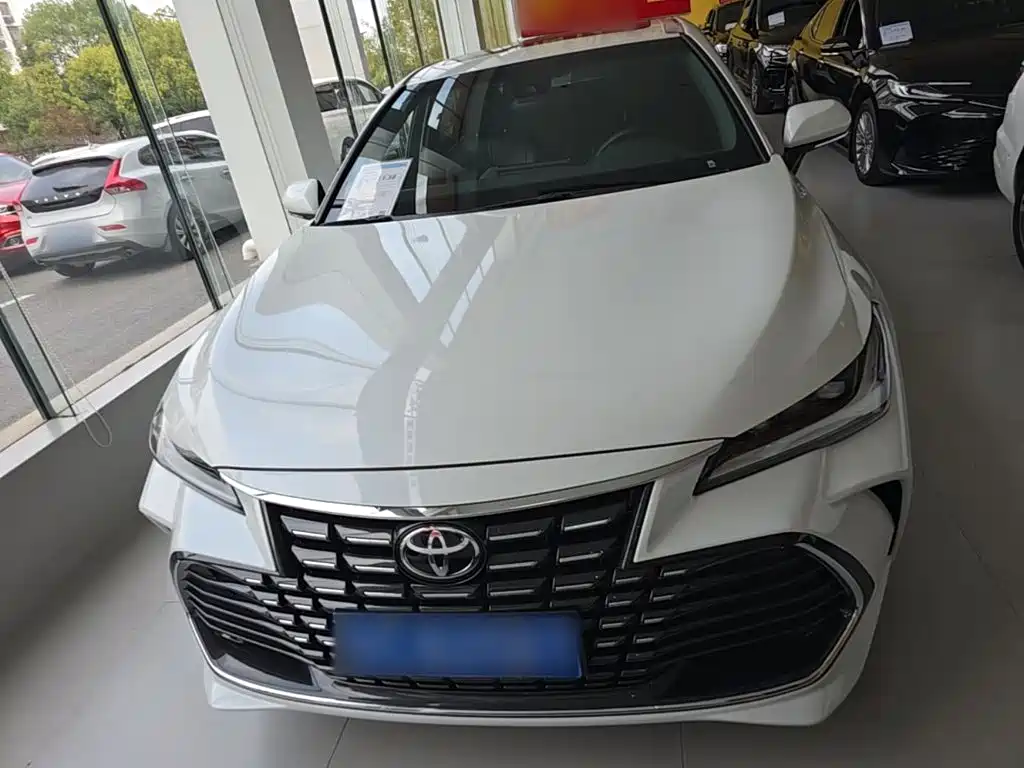 Toyota Avalon — миниатюра 3