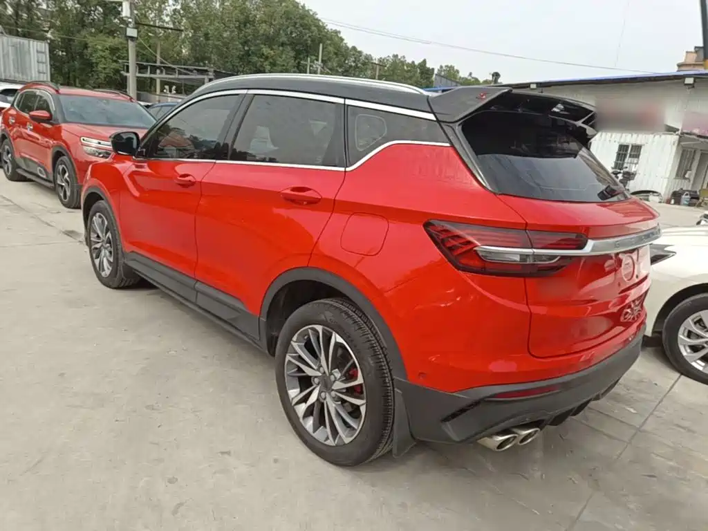 Geely Binyue — миниатюра 5