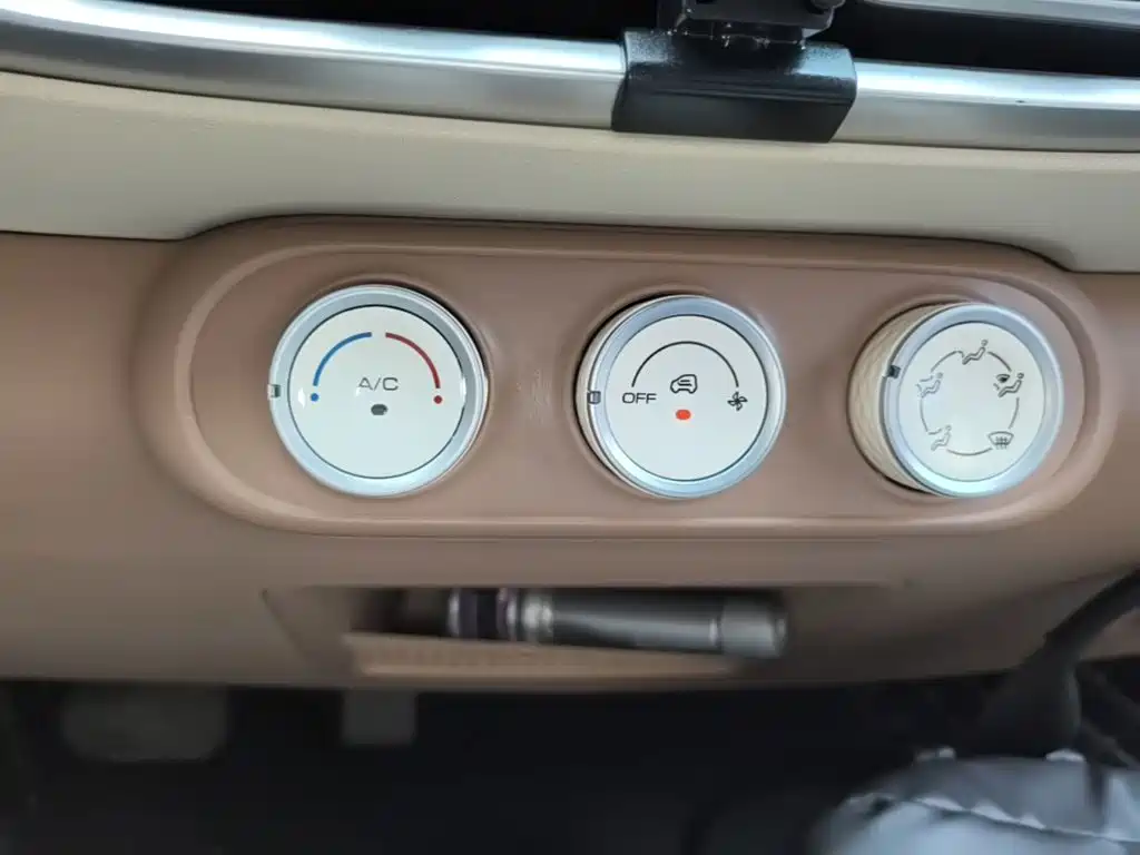 Wuling MINIEV — миниатюра 13