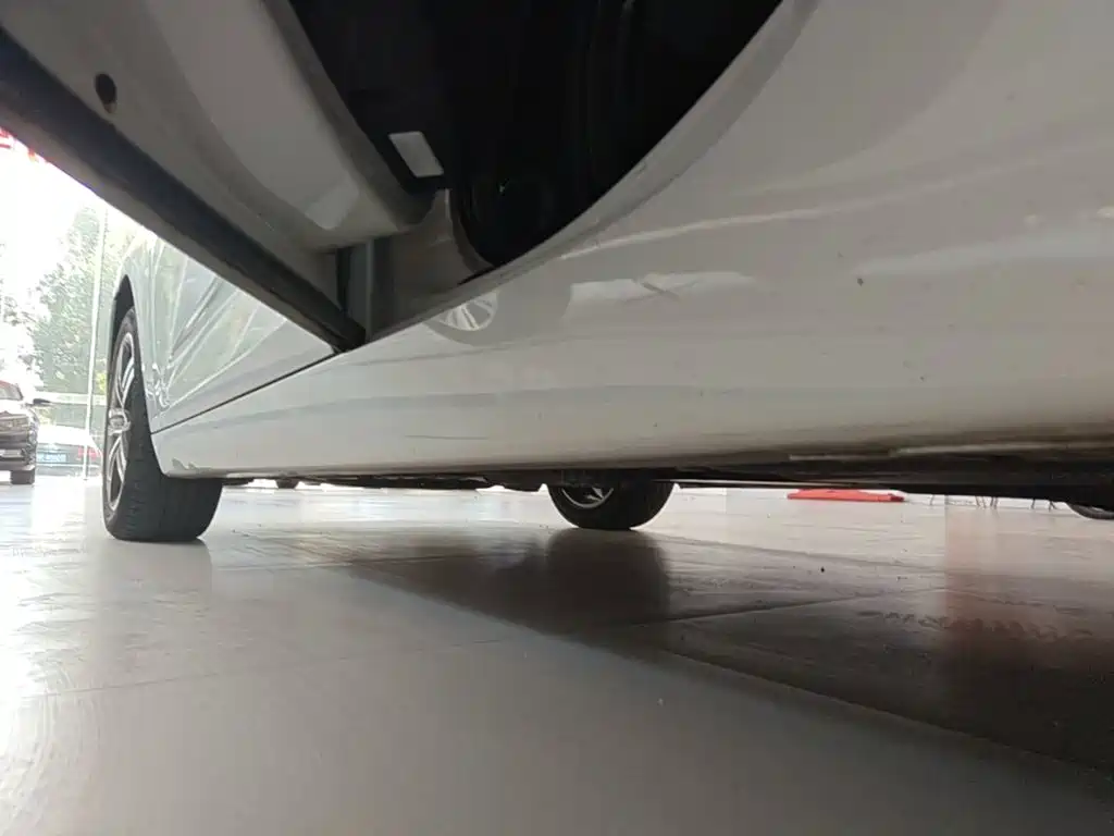 BMW 2 Series Active Tourer (Import) — миниатюра 22