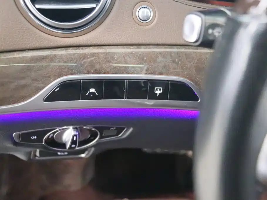 Mercedes-Benz S-Class — миниатюра 16