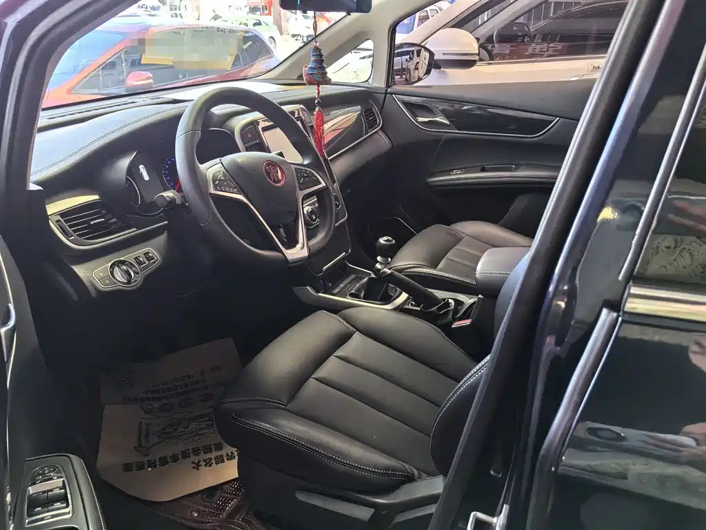 BYD MAX — миниатюра 7