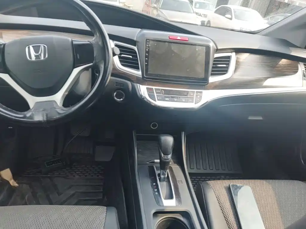 Honda Jade — миниатюра 13