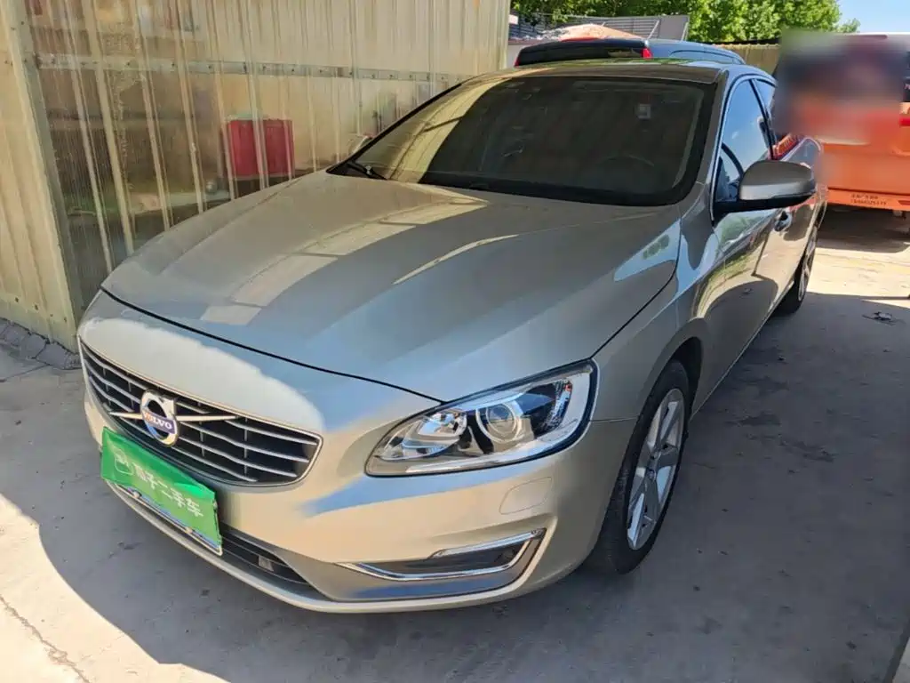 Volvo S60