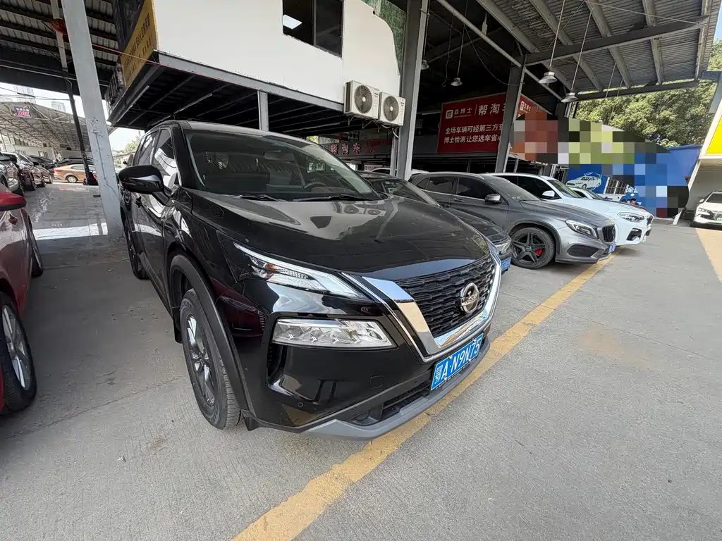 Nissan X-Trail — миниатюра 3