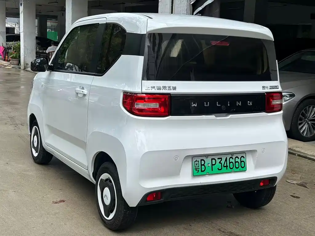 Wuling MINIEV — миниатюра 6