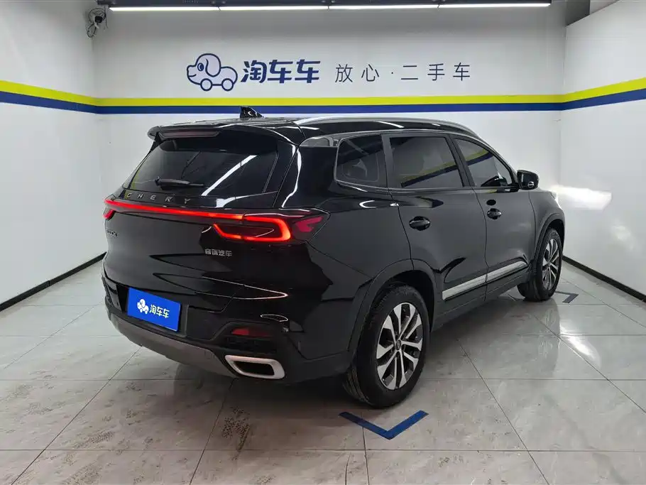 CHERY TIGGO 8