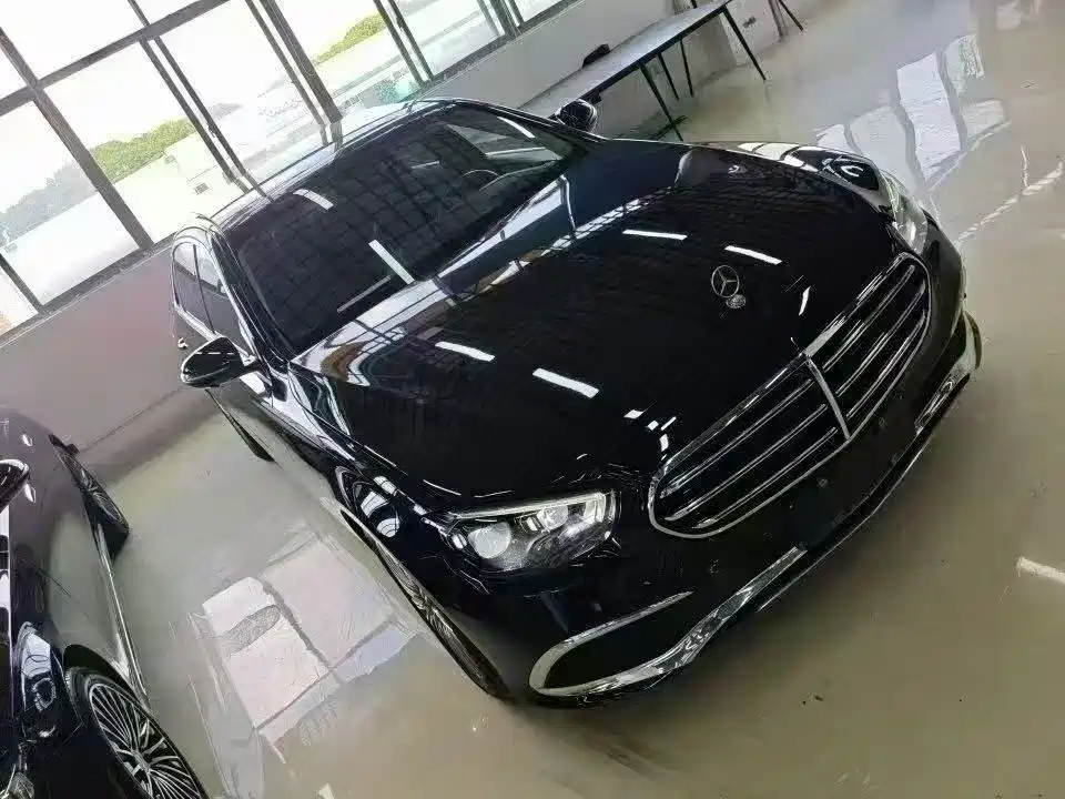 Mercedes-Benz E-Class — миниатюра 2