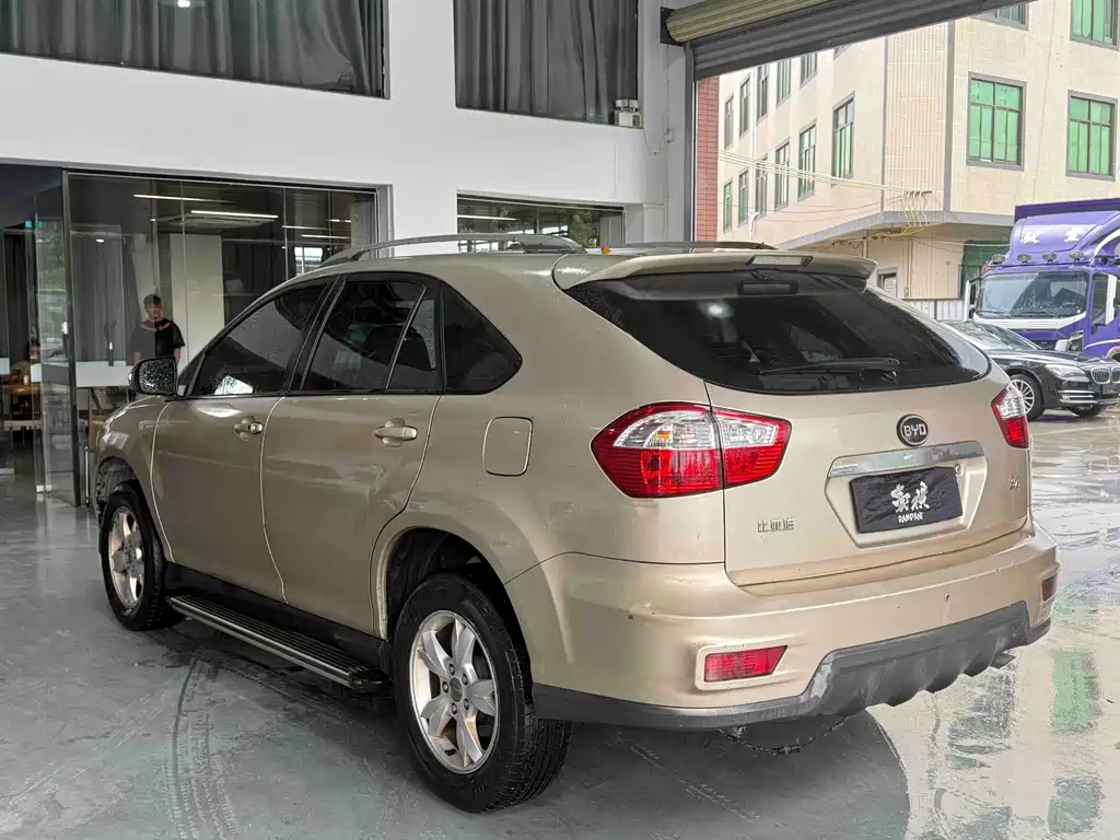 BYD S6 — миниатюра 8