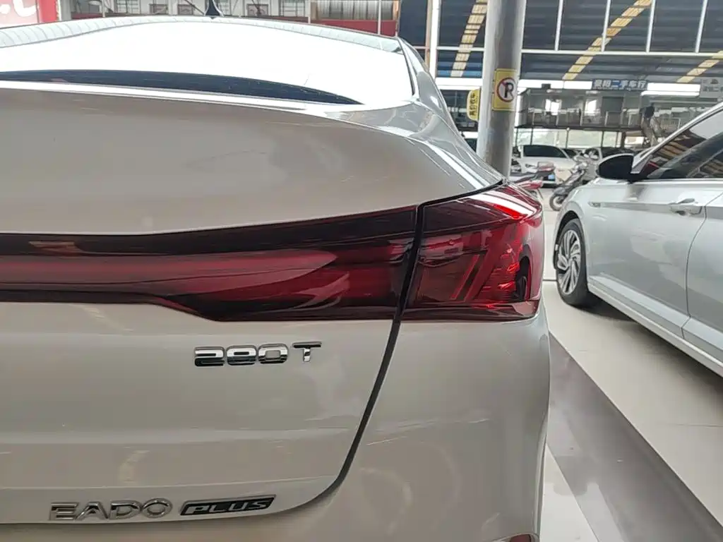 Changan Eado — миниатюра 8