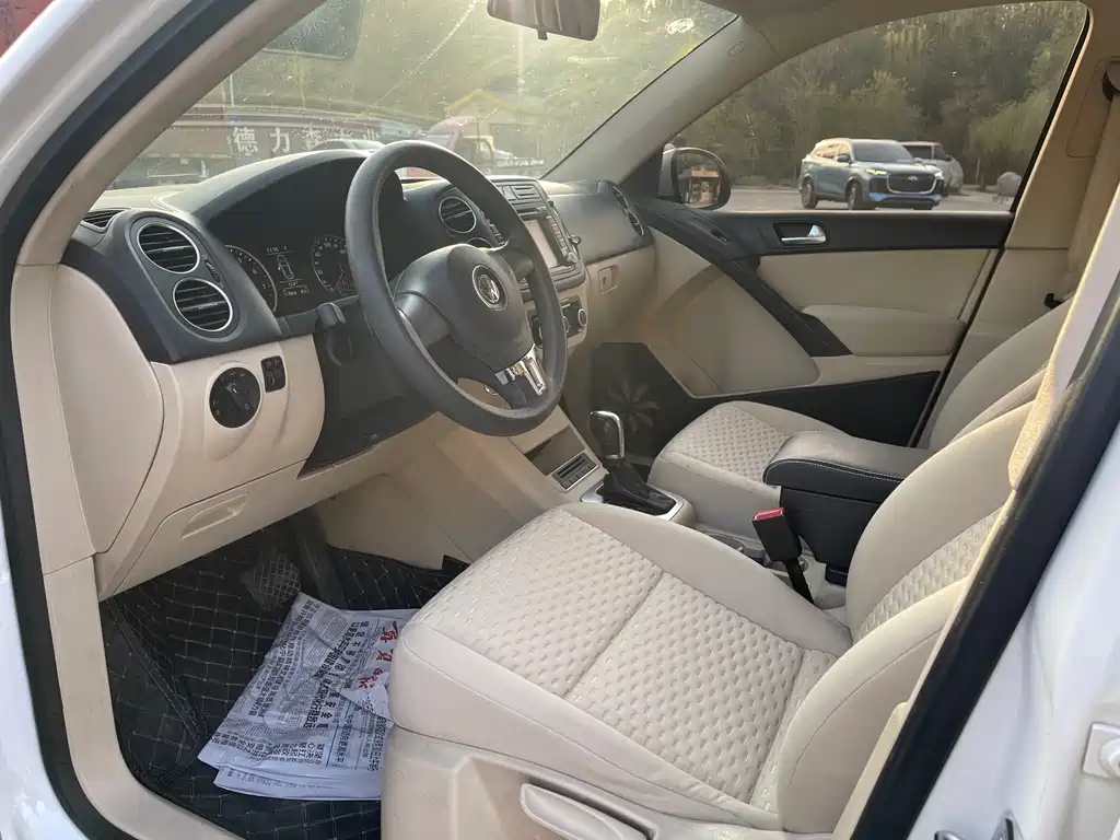 Volkswagen Tiguan — миниатюра 4