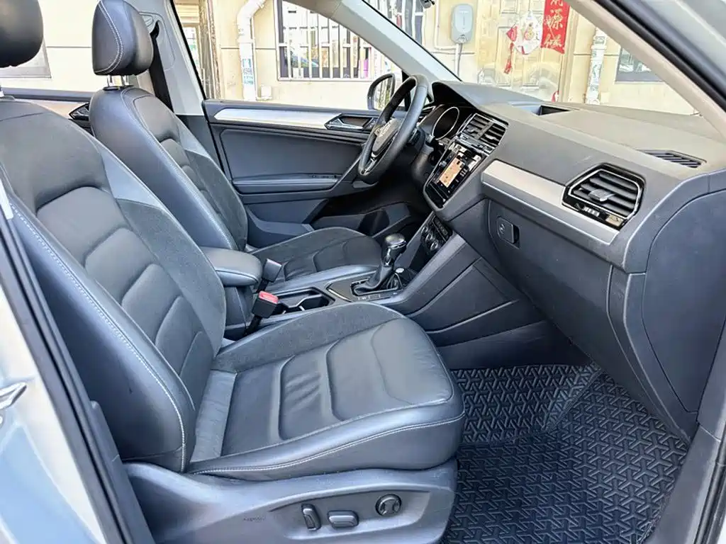 Volkswagen Tiguan L — миниатюра 10