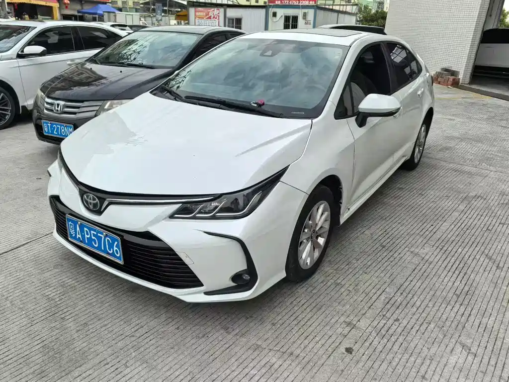 TOYOTA COROLLA