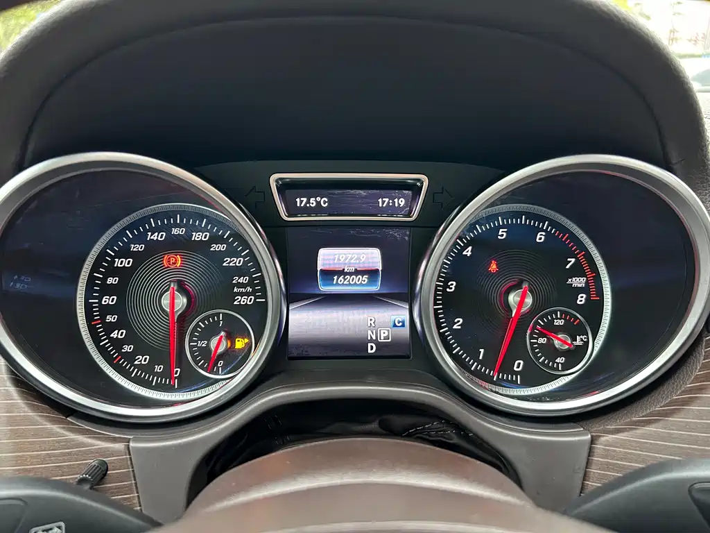 Mercedes-Benz GLE 2019 GLE 320 4MATIC Luxury