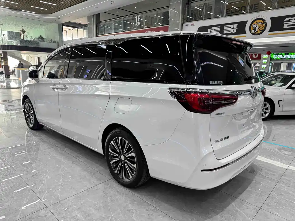 Buick GL8 — миниатюра 4