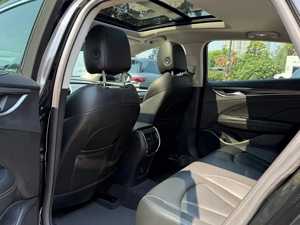 Buick LaCrosse — миниатюра 26