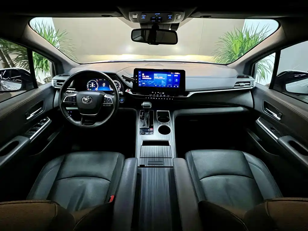 Toyota Sienna 2021 2.5L